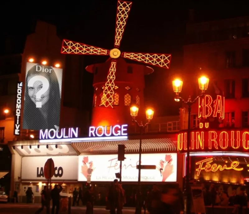 Ajoutez votre photo à une affiche publicitaire de Dior dans le Moulin Rouge, dans le quartier rouge de..