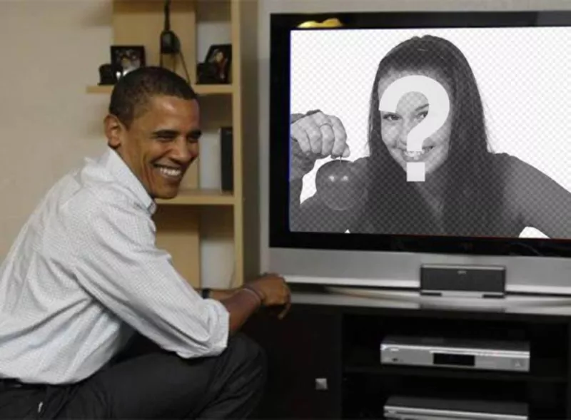 Photomontage de mettre Barack Obama avec votre photo où le président apparaît sur un téléviseur à côté delle. ..