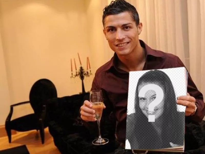Photomontage avec Cristiano Ronaldo tient un magazine avec votre image sur sa couverture et un verre de champagne dans l'autre..