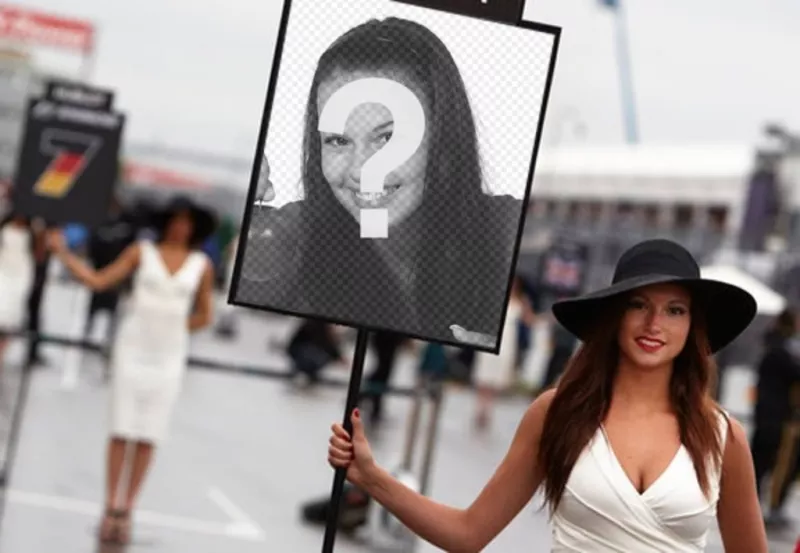 Photomontage avec une photo d'une Formule Une fille avec un signe pour mettre votre..