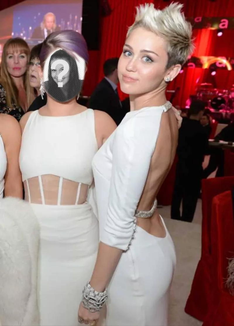 Photomontage être le prochain Cyrus Miley Oscars parti blonde robe..