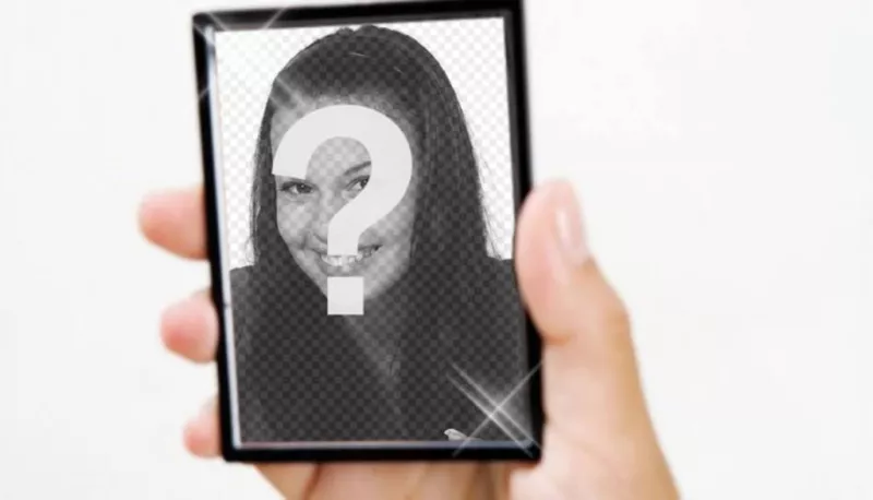 Créer un photomontage avec des reflets de lumière miroir tendu par une main et ajouter une image sur..