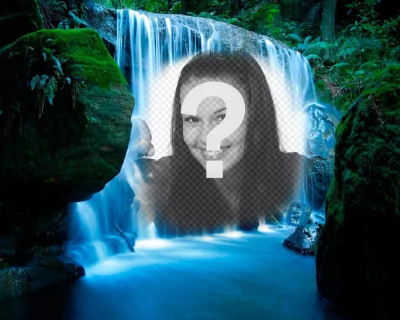 Photomontage dans une cascade dans la jungle. ..