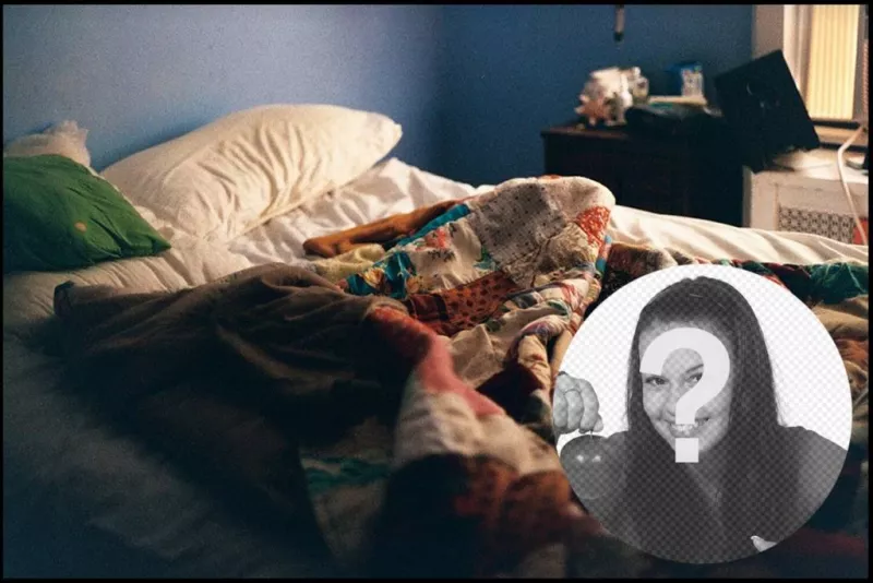 Collage de mettre une photo sur une scène de réveil avec un lit défait. ..