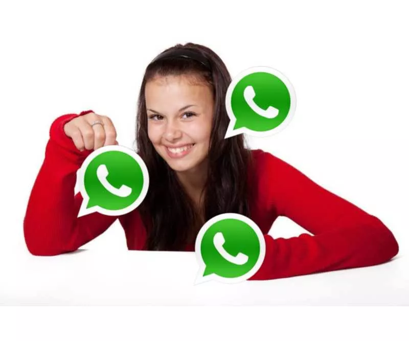 Sticker logo WhatsApp à apposer sur vos photos ..