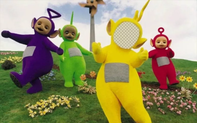 Photomontage des Teletubbies pour éditer et mettre effet Fun votre visage où vous pouvez télécharger une image et régler le visage dans le visage de Lala, de la série pour enfants Les Teletubbies, entouré par les autres personnages. Habillez du Teletubby jaune modifier..