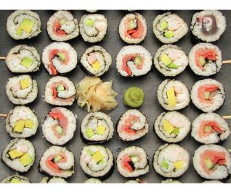 jeu pour cacher une photo votre visage sur un morceau sushi et dire aux gens vous trouver