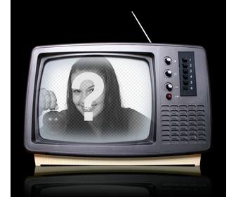 photomontage avec un televiseur retro ou vous pouvez placer votre image comme vous apparaissez sur une emission television