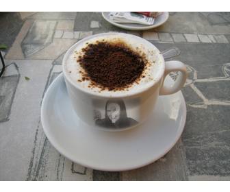photomontage pour inserer votre photo comme marquer une tasse cafe