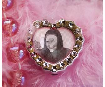 collage coeur bijou rose et veloutee fond avec des perles